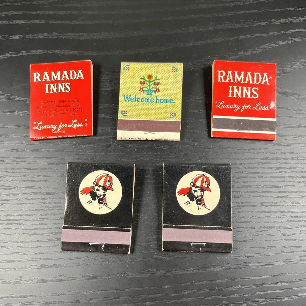 Vintage 1960s Matchbook Hotel Ramada Inn Roadside Hotel Frontstrike‎